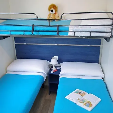 Happy Camp Mobile Homes In مكان تخييم 4*