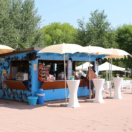 Happy Camp Mobile Homes In مكان تخييم